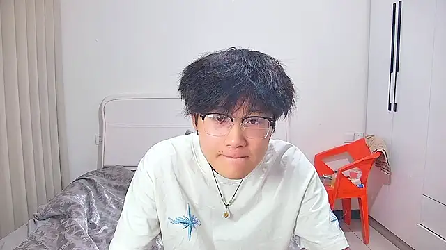 Snapshot of KK-cuteboy chatting on 06/01/26, 11:56 KK-cuteboy online show from 06/01/26, 11:56