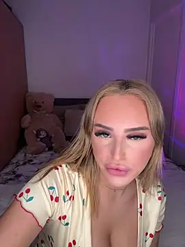 Snapshot of spicycharxx chatting on 10/19/25, 10:10 spicycharxx online show from 10/19/25, 10:10