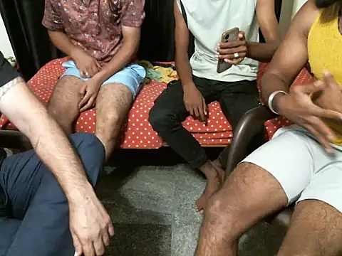 Snapshot of indianmcv25 chatting on 10/25/25, 05:48 indianmcv25 online show from 10/25/25, 05:48