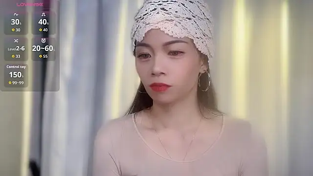 Snapshot of Lynnalltop-165-KeKe chatting on 11/18/25, 12:31 Lynnalltop-165-KeKe online show from 11/18/25, 12:31