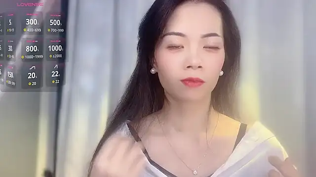 Snapshot of Lynnalltop-165-KeKe chatting on 11/19/25, 12:38 Lynnalltop-165-KeKe online show from 11/19/25, 12:38