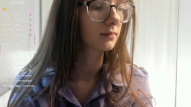 Snapshot of AiFusch chatting on 11/26/25, 08:37 AiFusch online show from 11/26/25, 08:37