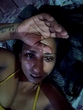 Snapshot of dreamerrrrr1 chatting on 10/23/25, 02:00 dreamerrrrr1 online show from 10/23/25, 02:00