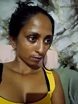 Snapshot of dreamerrrrr1 chatting on 10/28/25, 11:07 dreamerrrrr1 online show from 10/28/25, 11:07