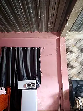 Snapshot of dreamerrrrr1 chatting on 11/06/25, 02:07 dreamerrrrr1 online show from 11/06/25, 02:07