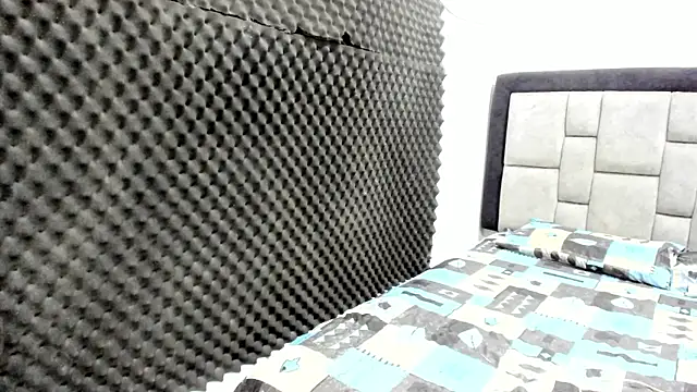 gabi-grey online show from 10/13/25, 06:19