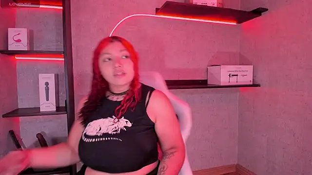 Snapshot of irisfeitan chatting on 11/19/25, 09:53 irisfeitan online show from 11/19/25, 09:53