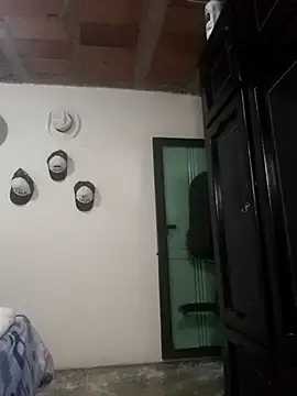 AndreaMooure  online show from 10/23/25, 11:42