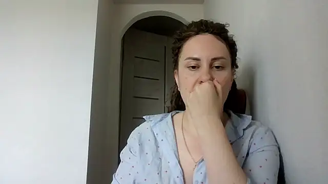 MeadowEyes online show from 05/18/26, 01:06