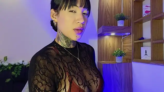 Snapshot of Mary_rabbit chatting on 10/18/25, 01:01 Mary rabbit online show from 10/18/25, 01:01