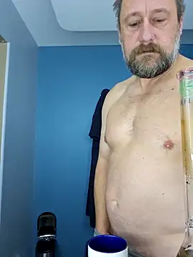 akstr8 online show from 10/13/25, 04:07