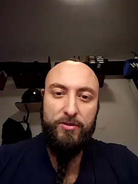 Snapshot of BeppeRagnar chatting on 11/13/25, 07:35 BeppeRagnar online show from 11/13/25, 07:35