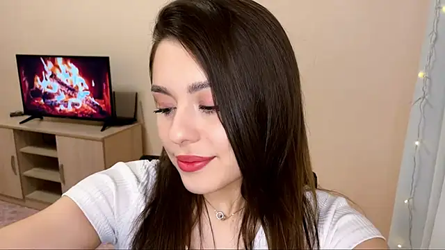 AlveraCappola online show from 10/14/25, 01:34