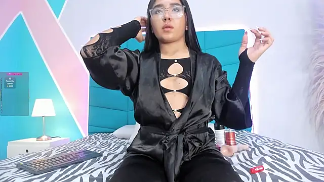 Foxy Kylie online show from 11/23/25, 01:11