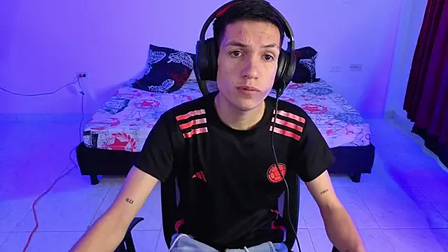 stevenweb online show from 10/14/25, 01:34