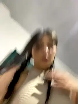 Snapshot of __Lorelain__ chatting on 11/10/25, 10:09 Lorelain online show from 11/10/25, 10:09