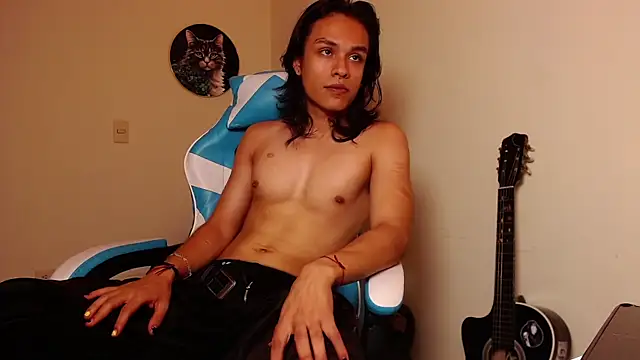 tom 1945 online show from 10/11/25, 04:01