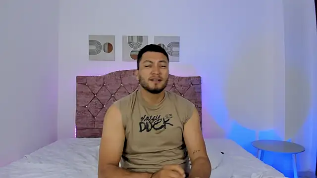 Snapshot of LoganRyder chatting on 10/20/25, 12:16 LoganRyder online show from 10/20/25, 12:16