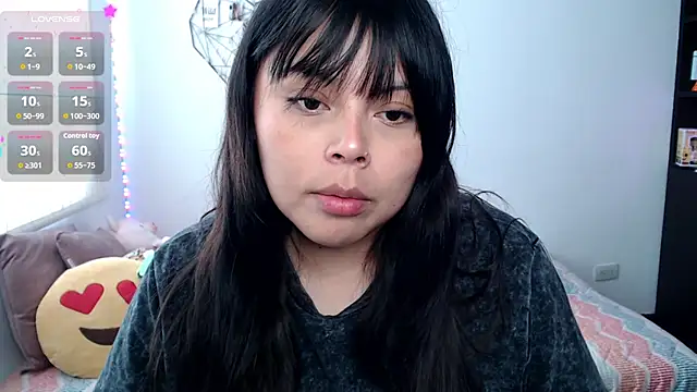 Snapshot of EllieMoonX chatting on 06/12/26, 07:24 EllieMoonX online show from 06/12/26, 07:24