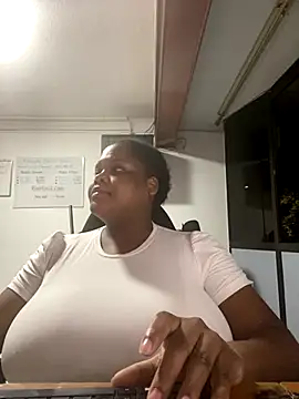 gabrielabrunette69 online show from 12/14/25, 11:42