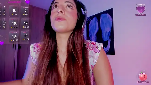 Snapshot of Meganthomson chatting on 11/04/25, 02:21 Meganthomson online show from 11/04/25, 02:21