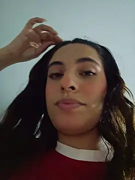 Snapshot of Meganthomson chatting on 11/13/25, 02:10 Meganthomson online show from 11/13/25, 02:10