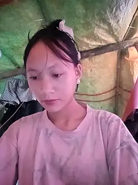 Snapshot of minachao- chatting on 11/13/25, 02:10 minachao- online show from 11/13/25, 02:10