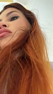 AbrilColls  online show from 08/05/26, 03:26