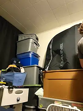 Akdecline online show from 10/29/25, 08:05