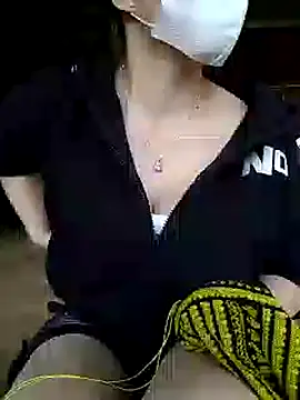 Snapshot of marylove-cc chatting on 10/19/25, 02:01 marylove-cc online show from 10/19/25, 02:01