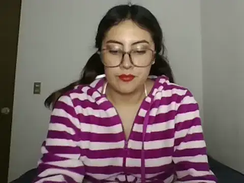 Snapshot of Mar_00c chatting on 10/14/25, 06:47 Mar 00c online show from 10/14/25, 06:47