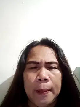 Snapshot of erma_joy chatting on 10/21/25, 03:40 erma joy online show from 10/21/25, 03:40