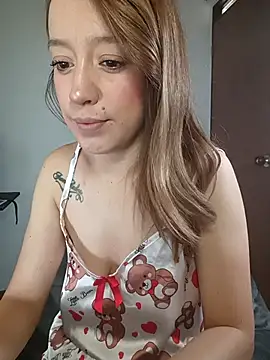 LunaDelire online show from 10/12/25, 12:26