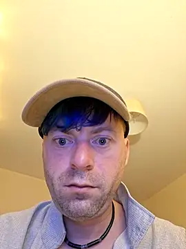 Snapshot of DelayedAnalog720 chatting on 11/13/25, 11:36 DelayedAnalog720 online show from 11/13/25, 11:36