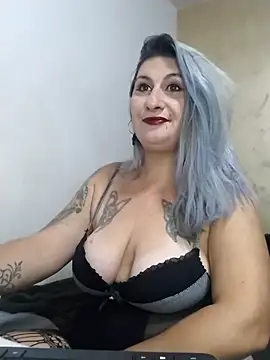 Snapshot of LilithGreenn chatting on 10/20/25, 06:58 LilithGreenn online show from 10/20/25, 06:58