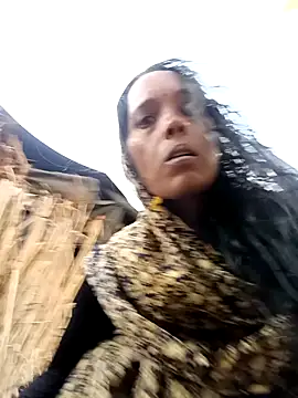 Cutsedi3 online show from 10/17/25, 10:51