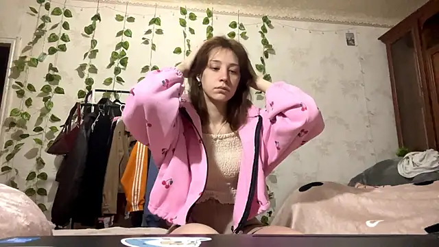 WildPeachh online show from 11/29/25, 09:18