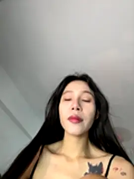 Snapshot of Mmo66 chatting on 11/27/25, 05:31 Mmo66 online show from 11/27/25, 05:31