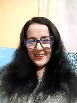 Snapshot of Amelialove42 chatting on 10/27/25, 04:44 Amelialove42 online show from 10/27/25, 04:44