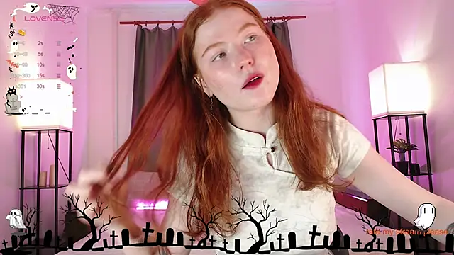 Snapshot of GingerCute chatting on 10/29/25, 09:33 GingerCute online show from 10/29/25, 09:33