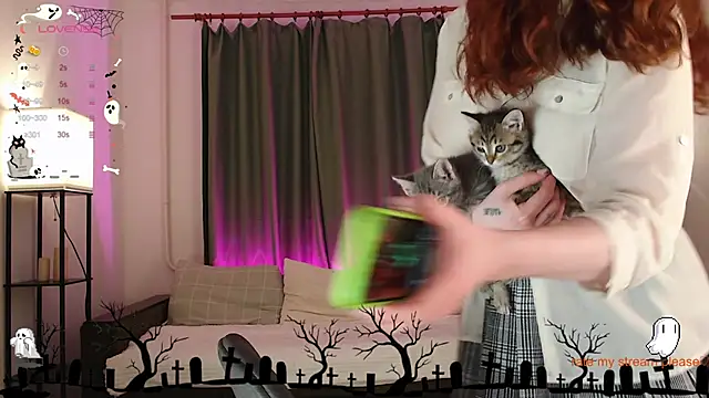 Snapshot of GingerCute chatting on 10/30/25, 12:06 GingerCute online show from 10/30/25, 12:06