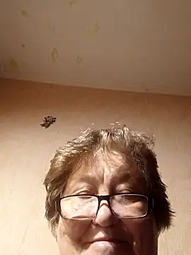 Katherine735 online show from 10/16/25, 10:22