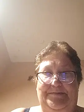 Katherine735 online show from 05/17/26, 07:54