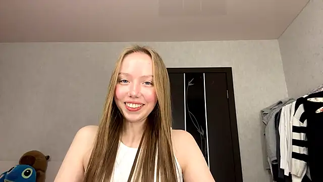 Snapshot of AntoniaMoravick chatting on 10/26/25, 03:07 AntoniaMoravick online show from 10/26/25, 03:07