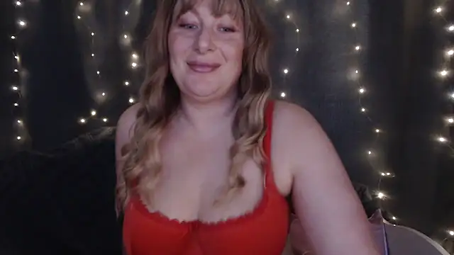 Snapshot of Yummy_Gloria chatting on 10/19/25, 12:39 Yummy Gloria online show from 10/19/25, 12:39