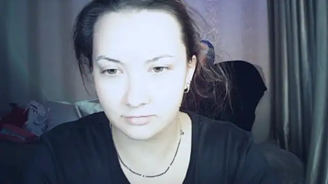Snapshot of MoodieMira chatting on 04/21/26, 06:01 MoodieMira online show from 04/21/26, 06:01