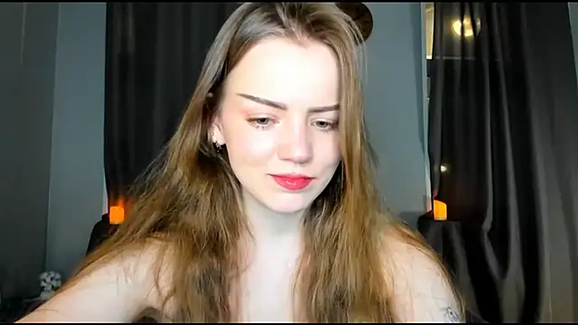 Olivia Mensy online show from 10/09/25, 10:13