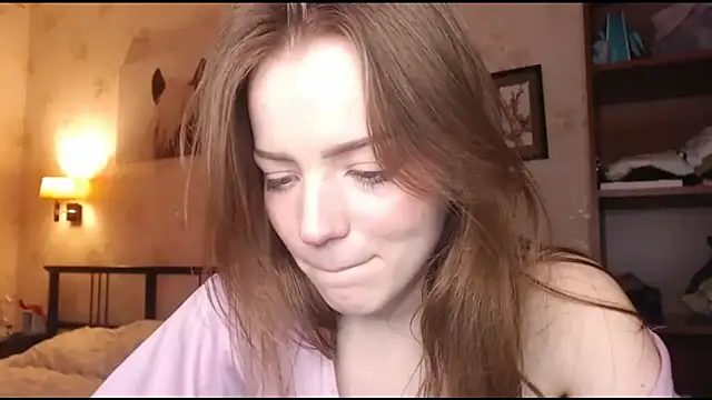 Olivia Mensy online show from 10/21/25, 08:59