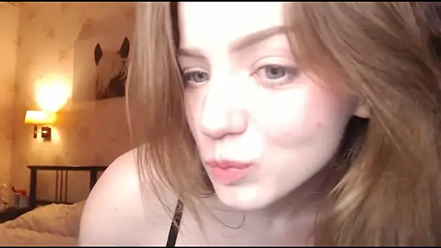 Olivia Mensy online show from 10/23/25, 09:02