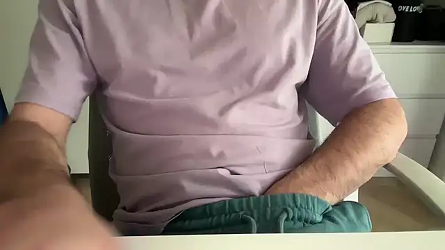 Snapshot of matrixx_9 chatting on 11/04/25, 01:43 matrixx 9 online show from 11/04/25, 01:43